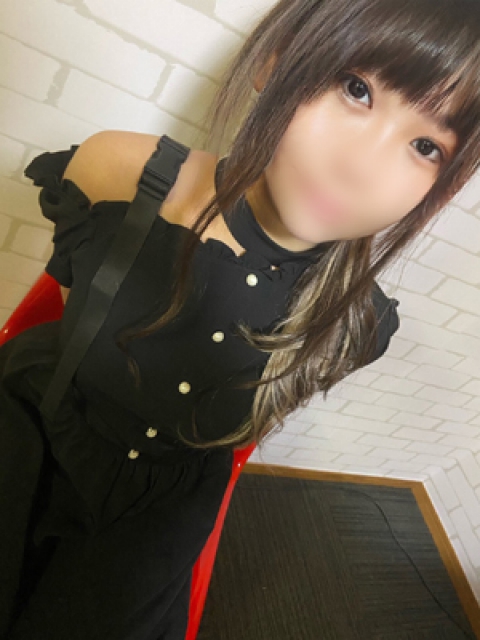 天瀬しおん